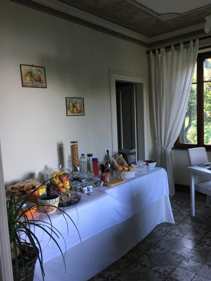 Bed and Breakfast Il Motto Di Tommy Castelveccana Экстерьер фото