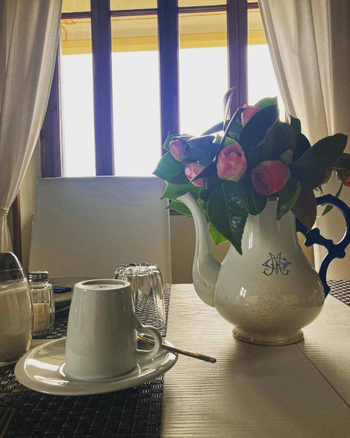 Bed and Breakfast Il Motto Di Tommy Castelveccana Экстерьер фото