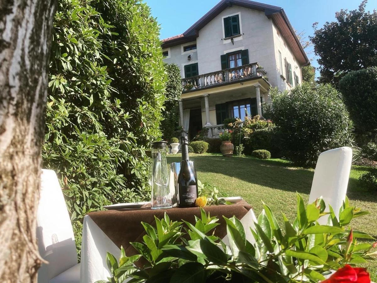 Bed and Breakfast Il Motto Di Tommy Castelveccana Экстерьер фото