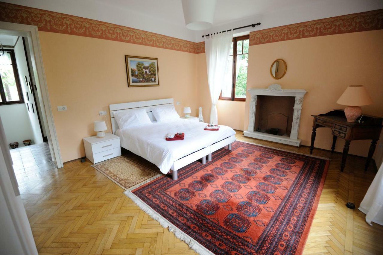 Bed and Breakfast Il Motto Di Tommy Castelveccana Экстерьер фото